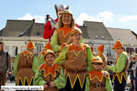 STEENVOORDE (59) - 4ème Ronde de Géants portès 2006 : Présentation des Géants invités (Samedi) / La troupe de Jacobus