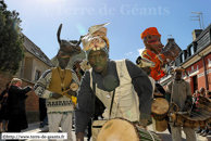 STEENVOORDE (59) - 4ème Ronde de Géants portès 2006 : Présentation des Géants invités (Samedi) / La troupe de Poko et Soumalia et - BOROMO (Burkina-Faso)