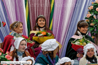 BAILLEUL (59) - Carnaval de Mardi-Grasl (Cortège du mardi) 2007 / Le Char de la Dentelle avec la Reine 2007 et ses Dauphines - BAILLEUL (59)