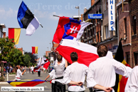 COMINES (COMINES/WARNETON) (B) - Fête des Marmousets 2007 / Les lanceurs de drapeaux et tambours 
