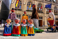 COMINES (COMINES/WARNETON) (B) - Fête des Marmousets 2007 / Wervikse Reuzengilde - Les enfants (Jan, Pier, Pol et Sif), Mance et Pee,  et Jan Buuc (le géant chantant)   - WERVIK (B)