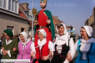 GRAND-FORT-PHILIPPE (59) - Fêtes de la Matelote 2007 / Danses traditionnelles autour de Dagobert - MONT-SAINT-ELOI (62)
