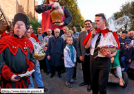 HONDEGHEM (59) - Baptême d'Aline et 1ère ronde de Géants 2007 / Les convives autour d'Aline