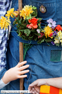 HONDEGHEM (59) - Baptême d'Aline et 1ère ronde de Géants 2007 / Le bouquet de Fiacre le jardinier - OXELAERE (59)