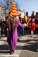 LILLE (59) - Carnaval de Wazemmes 2007 / Echassiers, bateleurs, jongleurs et musiciens...