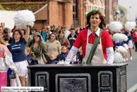 NIEPPE (59) - Baptême de Miss Cantine 2007 / Une Amie Cantinière de l'association des Amis de Miss Cantine