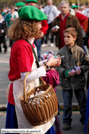 NIEPPE (59) - Baptême de Miss Cantine 2007 / Distribution de dragées par les Amis de Miss Cantine