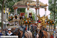 ATH (B) - Ducasse d'Ath (B) - Cortège (matin) 2008 / Le char d'Albert et Isabelle – ATH (B)