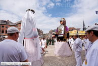 ATH (B) - Ducasse d'Ath (B) - Cortège (matin) 2008 / La danse de Monsieur Goliath et Madame Goliath – ATH (B)