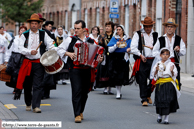 COMINES (COMINES-WARNETON) (B) - Fête des Marmousets 2008 / Le groupe de danses Azevedo 