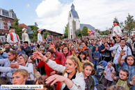 LEZENNES (59) - Fête de la Pierre 2008 / Le jet des Pierre de Lezennes au public