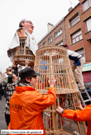 LILLE - Carnaval de Wazemmes 2008 / Le montage de Cordeoneux - LILLE (59)