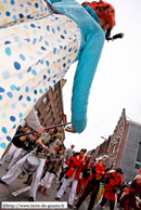 LILLE - Carnaval de Wazemmes 2008 / Marie Gaillette - Le Boulon - VIEUX-CONDE (59) et Atabak, batucada do Brasil - HEM (59)