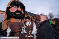 LOOS (59) - Saint-Nicolas 2008 / Daniel Rondelaere, maire de Loos n'a pas peur du Père Fouettard