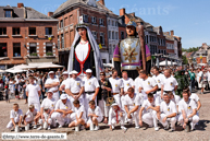 ATH (B) - Ducasse - Cortège (Matin) 2009 / Monsieur Goliath et Madame Goliath – ATH (B) et leurs porteurs