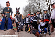GODEWAERSVELDE - Carnaval 2009 / Henri le douanier, Tom le chien du fraudeur et la garde des Géants - GODEWAERSVELDE (59)