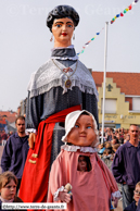 GRAND-FORT-PHILIPPE - Fête de la Matelote 2009 / La Reuzine et Mies'je– DUNKERQUE (59)