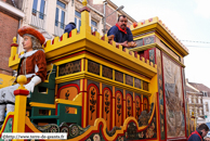 HAZEBROUCK (59) - Cortège historique de la Mi-carême 2009 / Le Char des Noix - HAZEBROUCK (59)