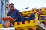 HAZEBROUCK (59) - Cortège historique de la Mi-carême 2009 / Le Char des Noix - HAZEBROUCK (59)