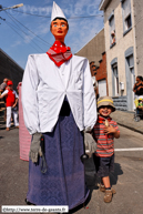 LESSINES (B) - Cayoteu 1900 - Grande Parade des Mini-Géants 2009 / N°1 - Gourmandine la cuisinière