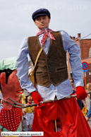 LESSINES (B) - Cayoteu 1900 - Grande Parade des Mini-Géants 2009 / George (un fermier) - BOUVIGNIES (ATH)