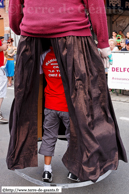 LESSINES (B) - Cayoteu 1900 - Grande Parade des Mini-Géants 2009 / Maman Rose (cabaretière du café 