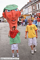 LESSINES (B) - Cayoteu 1900 - Grande Parade des Mini-Géants 2009 / Rikiki des mini-géants (grosse tête) – LESSINES (B)