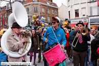 LILLE - Carnaval de Wazemmes 2009 / Fanfares et Carnavaleux (petits et grands) au Carnaval de Wazemmes