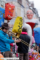 LILLE - Carnaval de Wazemmes 2009 / Fanfares et Carnavaleux (petits et grands) au Carnaval de Wazemmes