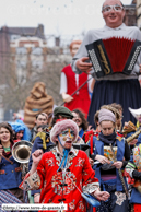 LILLE - Carnaval de Wazemmes 2009 / Fanfares et Carnavaleux (petits et grands) au Carnaval de Wazemmes