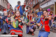 LILLE - Carnaval de Wazemmes 2009 / Fanfares et Carnavaleux (petits et grands) au Carnaval de Wazemmes