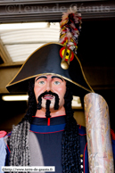 ATH (B) - Ducasse d'Ath 2010 - Cortège du dimanche (matin) / Les préparatifs : Samson – ATH (B)  sort de son hangar