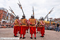 ATH (B) - Ducasse d'Ath 2010 - Cortège du dimanche (matin) / Les Hallebardiers - ATH (B)