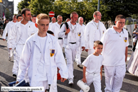 ATH (B) - Ducasse d'Ath 2010 - Cortège du dimanche (matin) / Les préparatifs :  Les porteurs de Samson - ATH (B) viennent chercher leur Géant