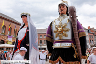 ATH (B) - Ducasse d'Ath 2010 - Cortège du dimanche (matin) / Monsieur Goliath et Madame Goliath – ATH (B) - Danse des Géants