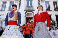 ATH (B) - Maison des Géants - Présentation du Calendrier des Géants 2010 / La Danse de Zante et Rinette - MAFFLE (ATH) (B) au son du Toyout Band - ATH (B)