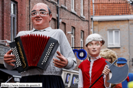 LILLE - Carnaval de Wazemmes 2010 / Cordeoneux et  Jeanne Maillotte - LILLE (59