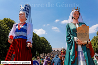 SECLIN (59) - Fête des Harengs 2010 - Le cortège historique / Mathilde, Dame Martin - DAMMARTIN-EN-GOELE (77) et Marguerite de Flandre - SECLIN (59)