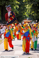 SECLIN (59) - Fête des Harengs 2010 - Le cortège historique / Les Fous du Roi avec les Ritoudis