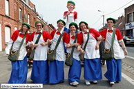 NIEPPE (F) - 2ème Fête des Cantinières - Le Cortège 2011 / Miss Cantine - NIEPPE (F) et les Miss-Cantinettes