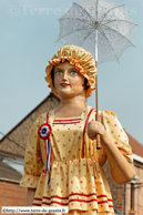 NIEPPE (F) - 2ème Fête des Cantinières - Le Cortège 2011 / Violette la Baigneuse – MALO-LES-BAINS (DUNKERQUE) (F)