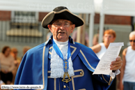 NIEPPE (F) - 2ème Fête des Cantinières - Le Cortège 2011 / Town Crier (et aussi ancien édile) - CARNFORTH (GB)