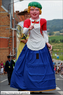 BAILLEUL (F) - 1ère Ronde de Géants des rues des Foulons et du Kortenker 2012 / Miss Cantine – NIEPPE (F)