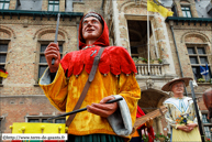 BAILLEUL (F) - 1ère Ronde de Géants des rues des Foulons et du Kortenker 2012 / Gayantin – CANTIN (F) et Reuze Maman – SAINT-JANS-CAPPEL (F)