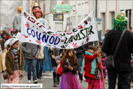 LILLE (F) - Baptême de Voila Zier 2012 / Les carnavaleux dans les rues de Wazemmes