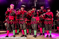 STEENVOORDE (F) - 5ème Ronde Européenne de Géants portés 2012 / La Société Philarmonique de Steenvoorde - STEENVOORDE (F)