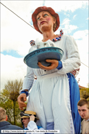 STEENVOORDE (F) - 5ème Ronde Européenne de Géants portés 2012 / Marie de la Motte - Comité de la Rive Gauche - HAUBOURDIN (F)