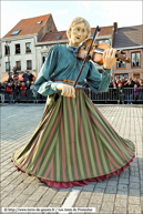 STEENVOORDE (F) - 5ème Ronde Européenne de Géants portés 2012 / Fiddler - Looney Creations Co. – COLLONEY (SLIGO) (IRL)