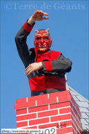 Cassel (F) - Carnaval du Lundi de Pâques 2013 / Le Four Merveilleux : Le Diable -  CASSEL (F)