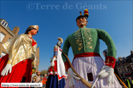 Cassel (F) - Carnaval du Lundi de Pâques 2013 / Reuze-Papa - CASSEL (F), Reuze-Maman - CASSEL (F) avec Tirant l'ancien - ATH (B)